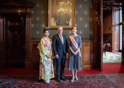 Kirschblütenköniginnen im Rathaus mit Hamburgs Erstem Bürgermeister